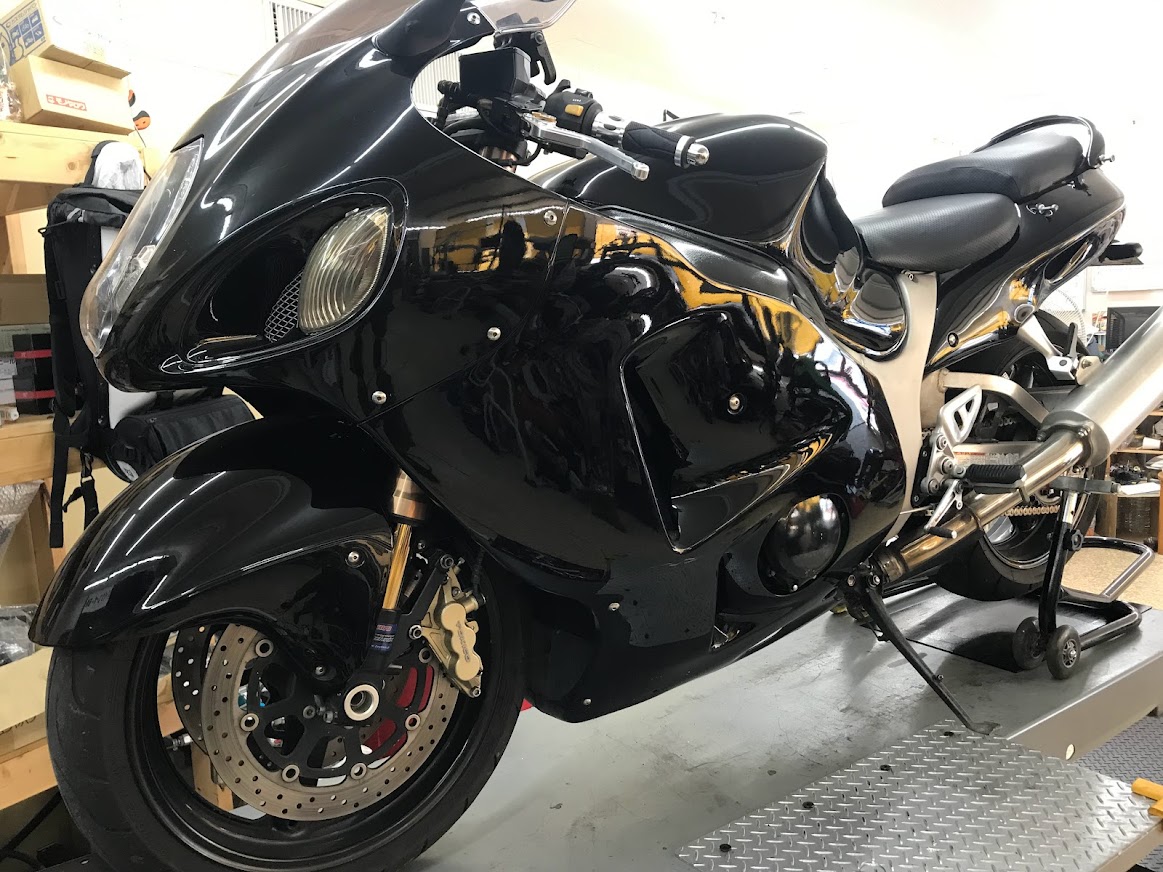 ハヤブサの持ち込みタイヤ交換