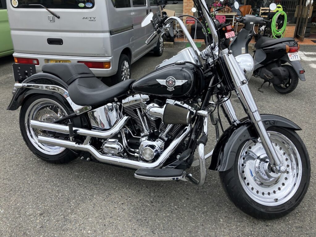 ファットボーイの持込タイヤ交換