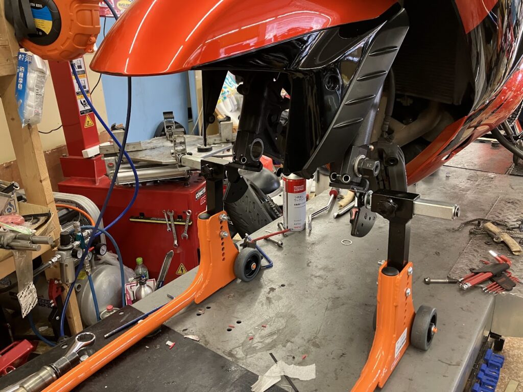 バイクのフロントタイヤ交換