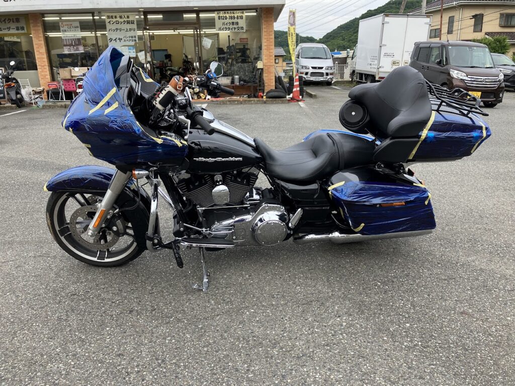 ROAD GLIDE SPECIALのバイク車検とオイル交換