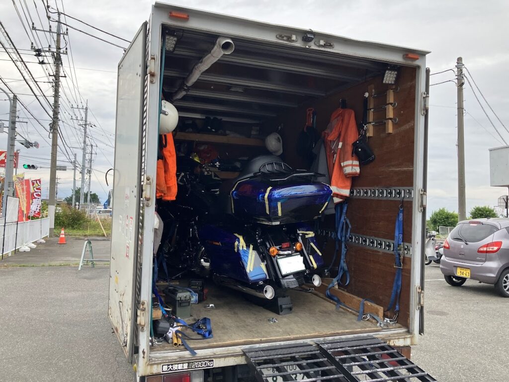 ROAD GLIDE SPECIALのバイク車検とオイル交換