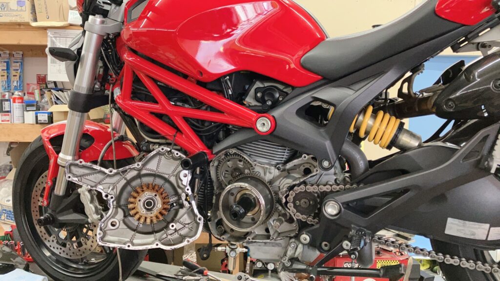 モンスター796のシフトチェンジレバーが壊れた