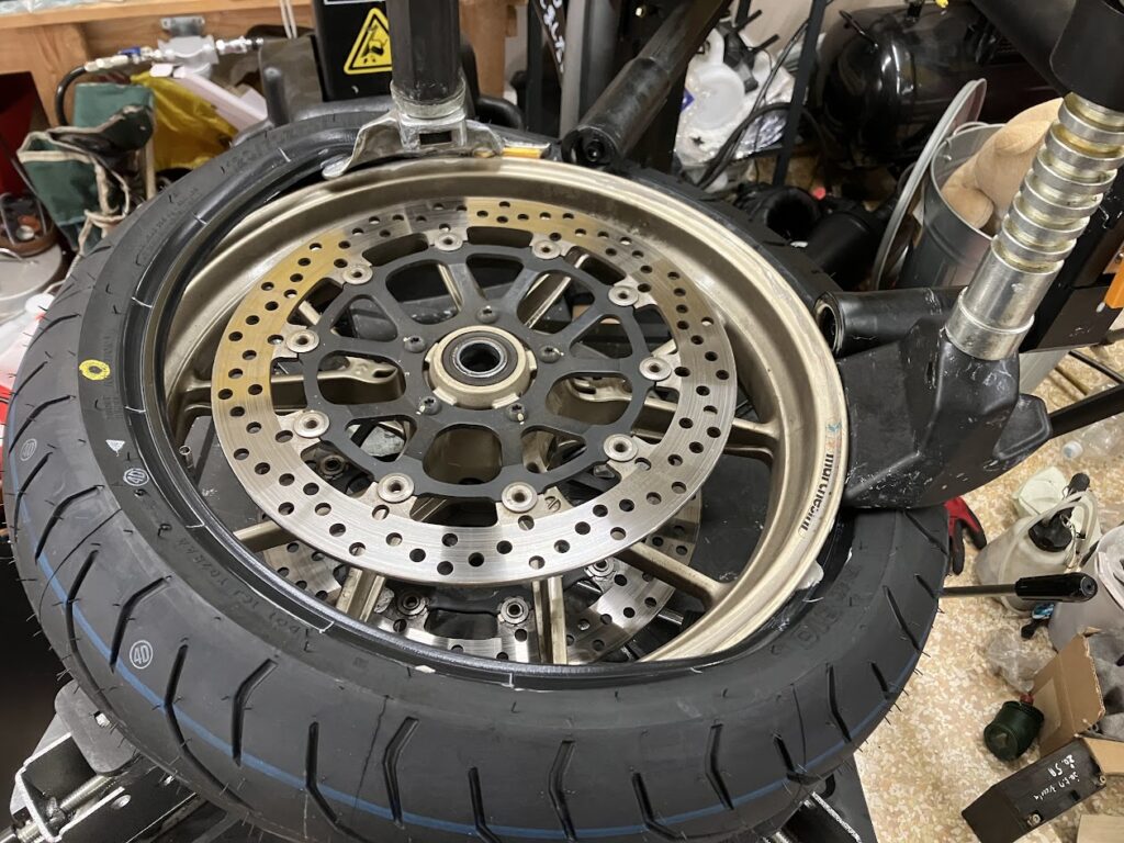 バイクのタイヤチェンジャー