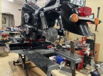 バルカン1500のタイヤ交換